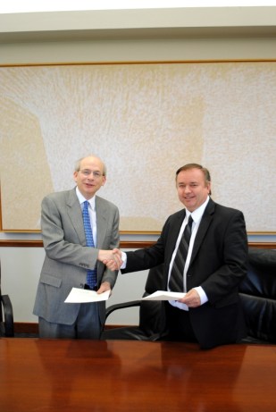 DSC_0033[1]-håndtrykk